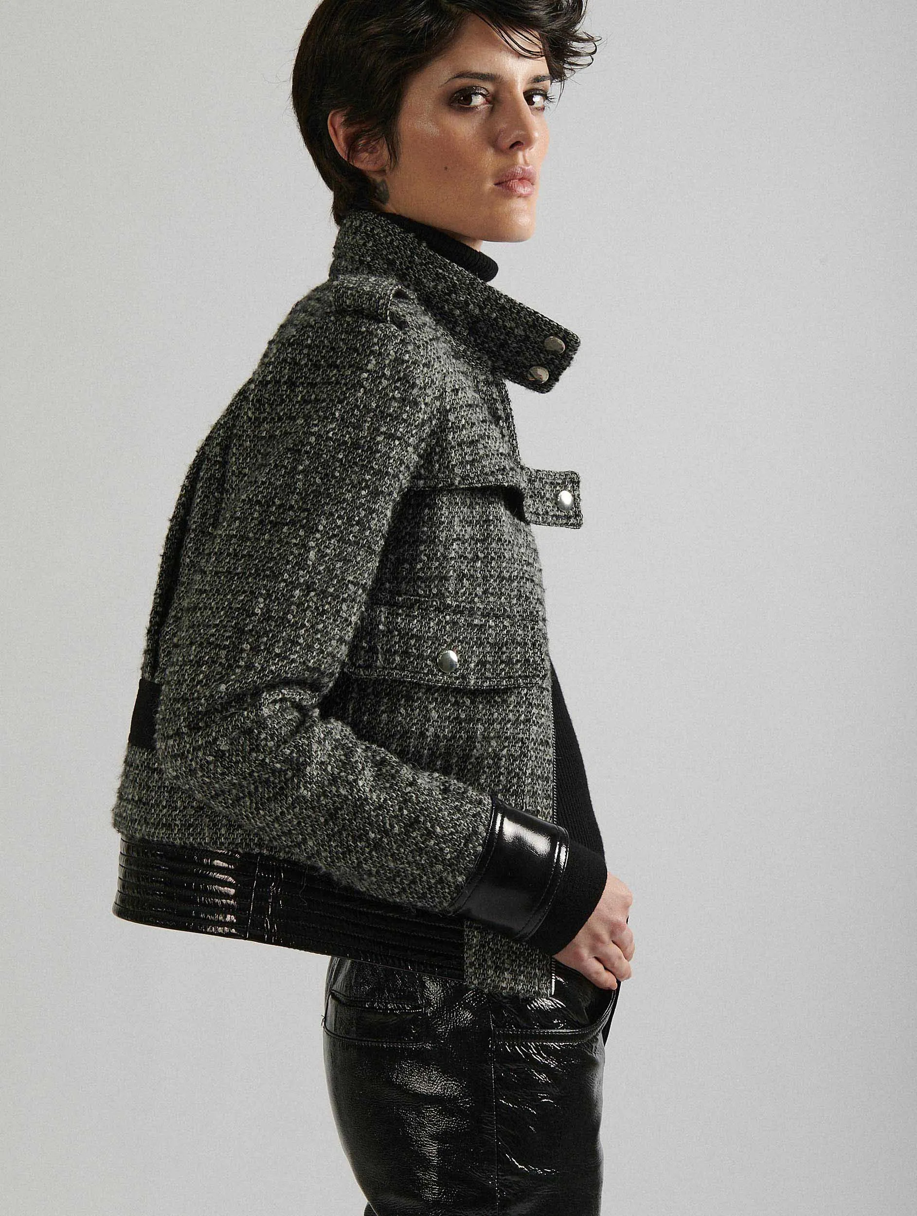 Blouson en tweed bouclette et cuir verni