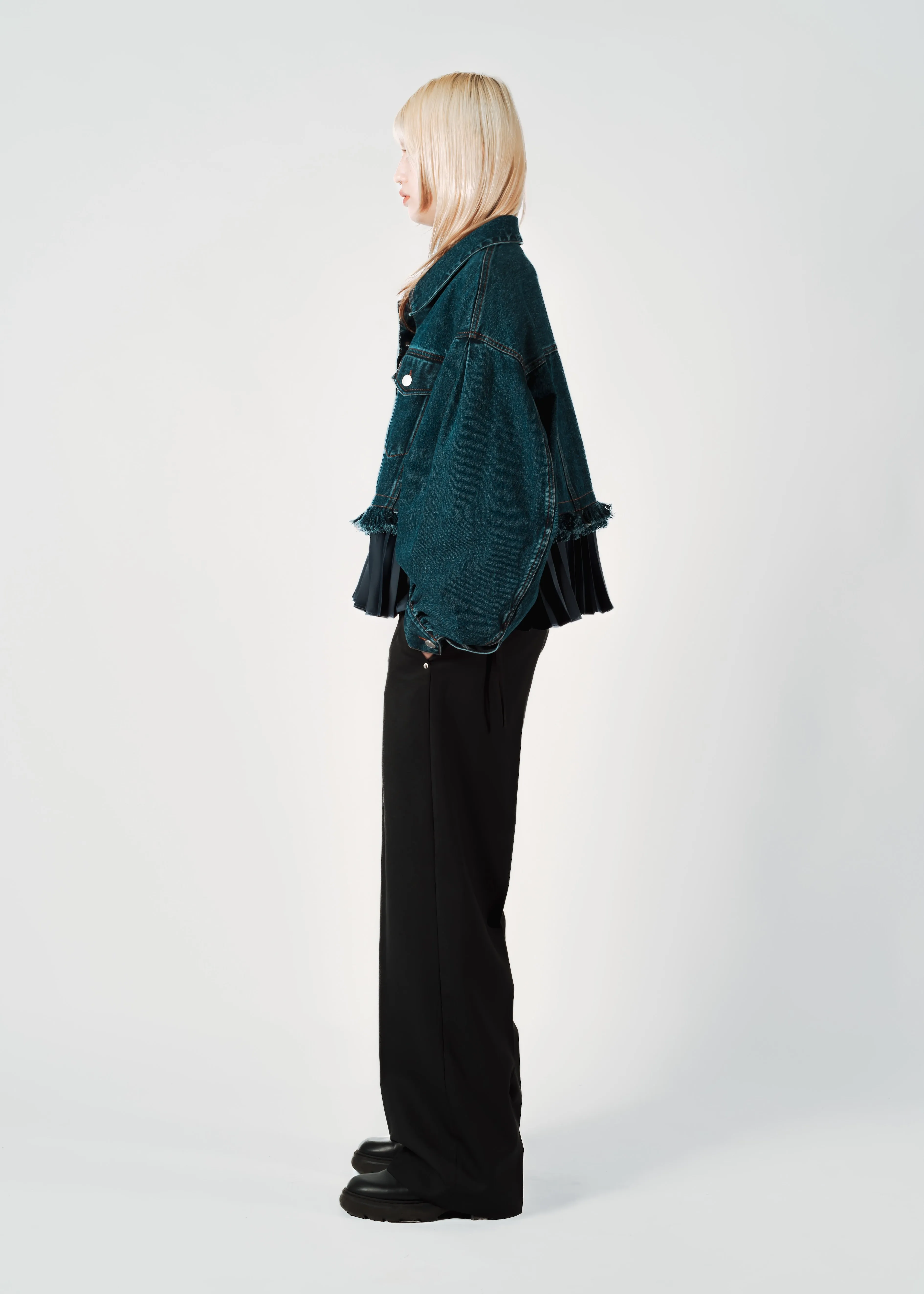 PLEATS DENIM BLOUSON